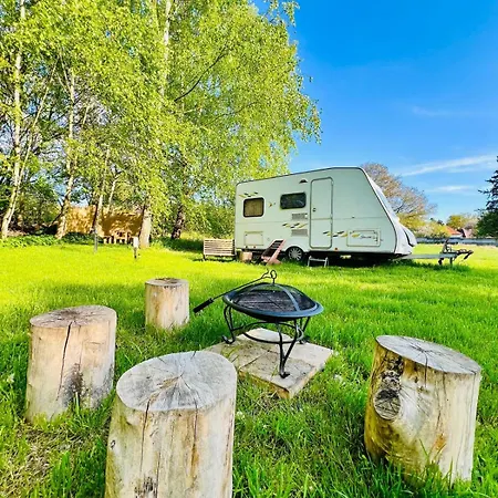 Karavan V Brezovem Hajecku 롯지 *