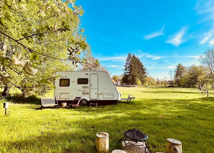 Lodge Karavan V Brezovem Hajecku Pacejov